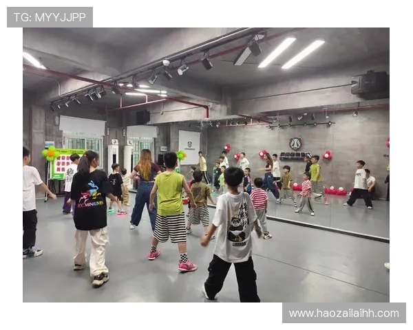 深圳街舞队的进攻策略解析与街舞文化的深度融合探讨