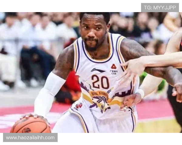 深圳羽毛球队灵活性引发热议球员表现与战术选择成焦点讨论